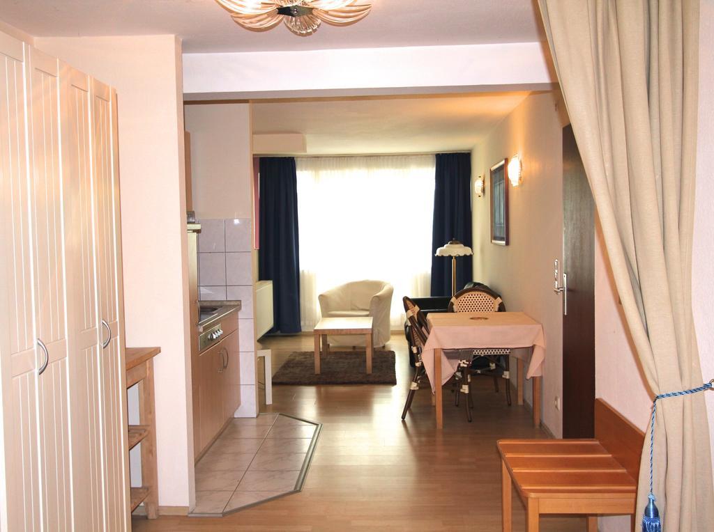 Apartmenthaus Alt Graz Dusseldorf Room photo